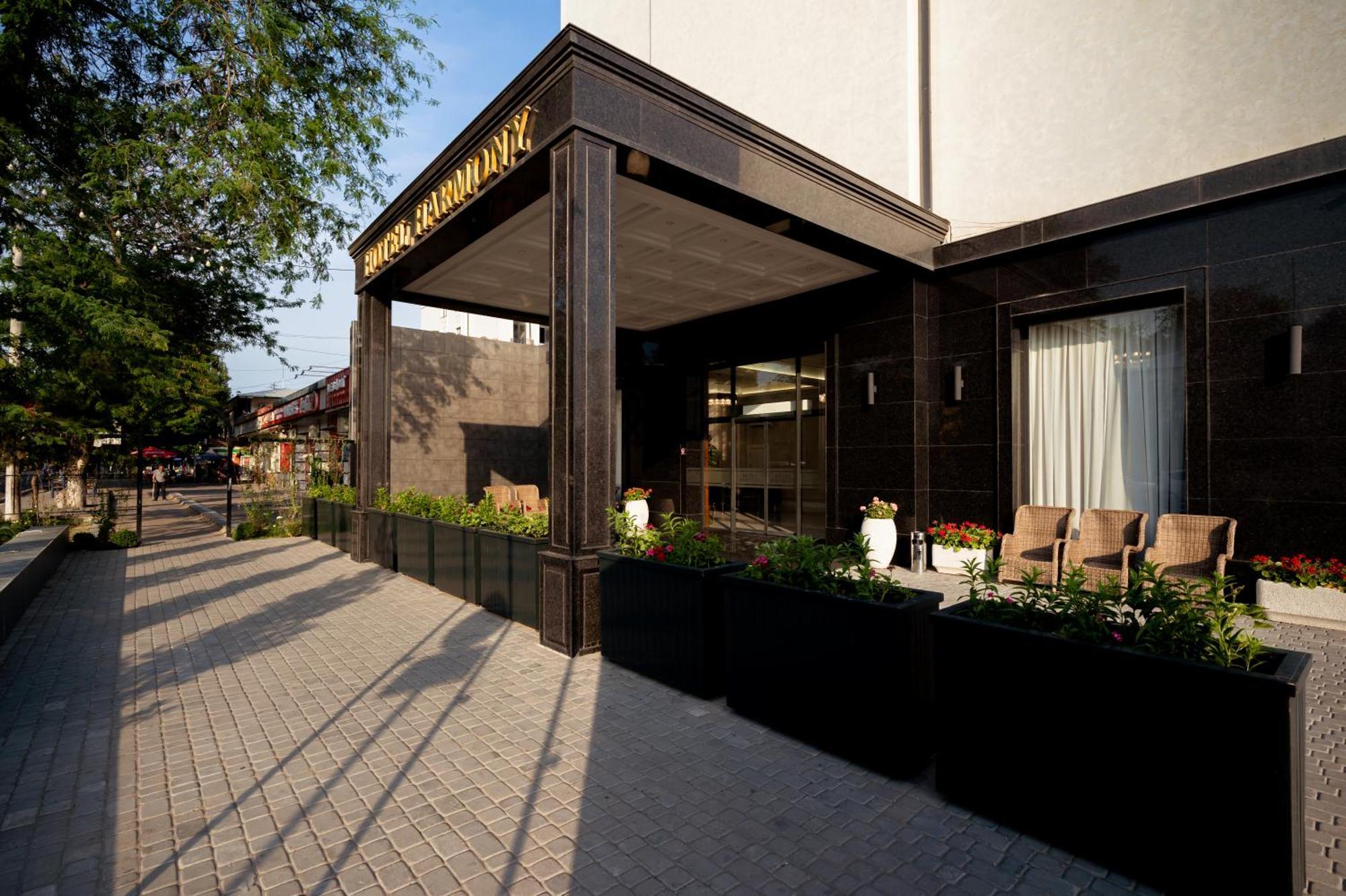 Harmony Hotel Ташкент Екстериор снимка